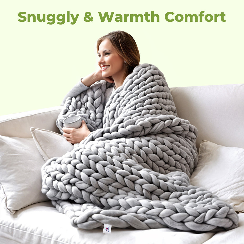 Chunky Knit Blanket – Handwoven, Soft & Cozy Throw